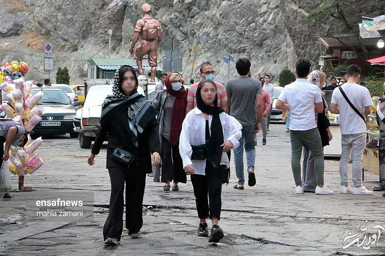 زنان در تهران، تابستان ۱۴۰۰